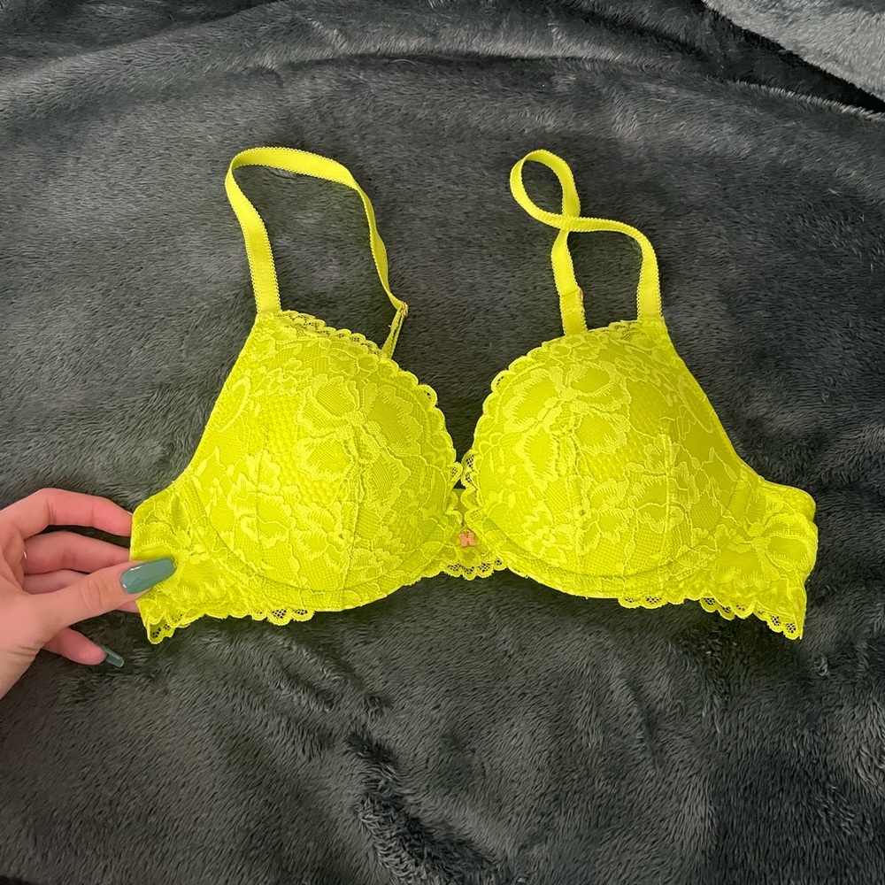 Savage X Fenty NEW Floral Lace Push Up Bra 34A
